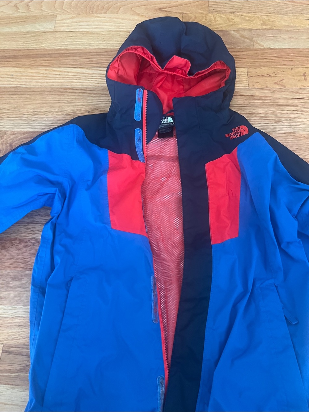 The North Face Blue, Red & Navy Waterproof Hooded Raincoat